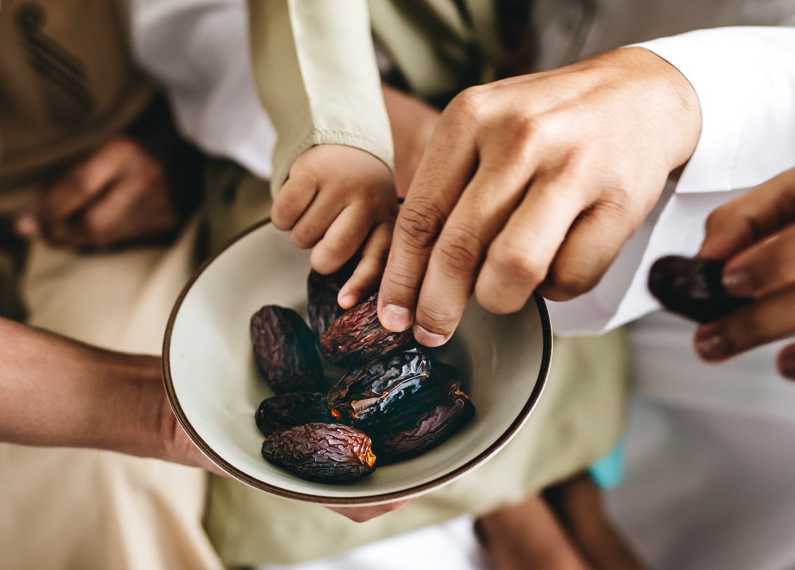 Kurma, Buah Manis Simbol Beragam Budaya