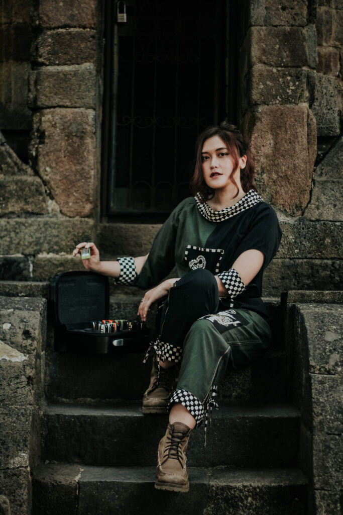 Sarah Saputri feat. Kaka Slank Sarah Saputri