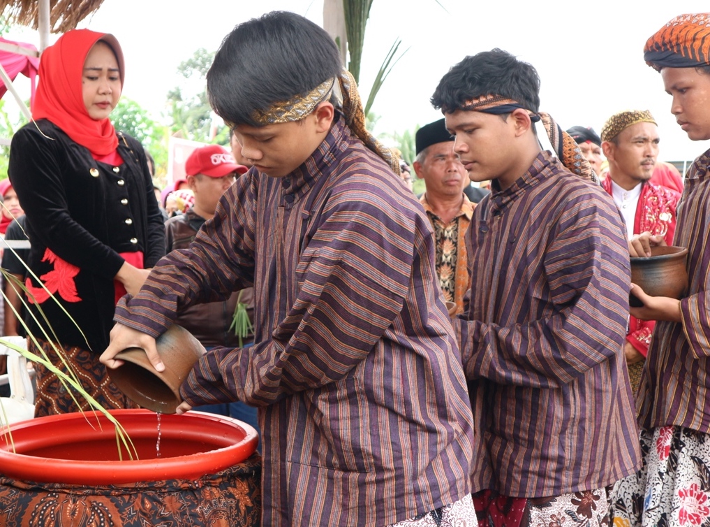 Acara Grebeg Onje