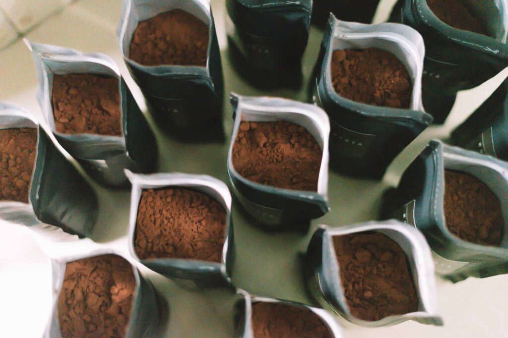 Bubuk robusta kopi Toraja