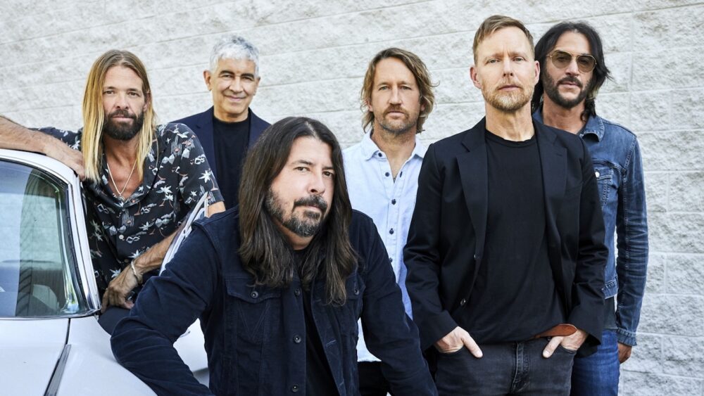 Foo Fighters Love Dies Young Single Review Cultura