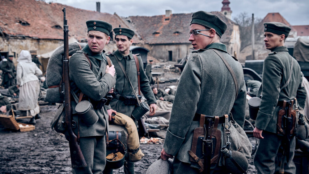 All Quiet on the Western Front Film AntiPerang Ekspos Trauma pada