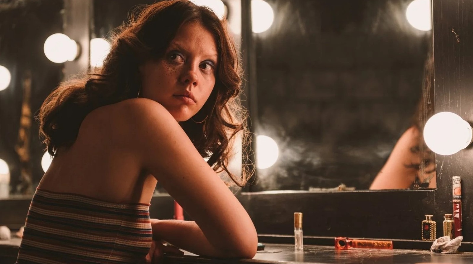 Mia Goth dalam film X 2022