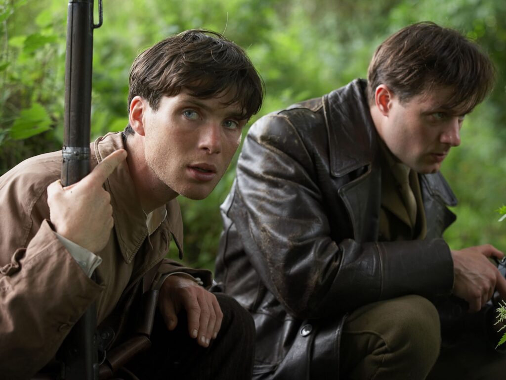 The Wind that Shakes the Barley (2006)
