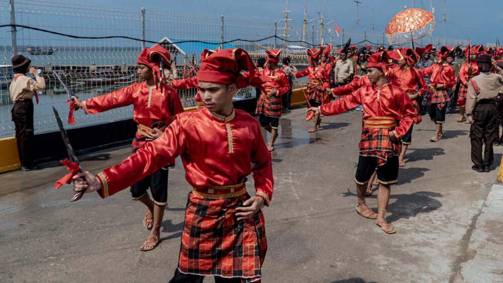 Penyambutan Rombongan Muhibah Budaya Jalur Rempah di Pelabuhan Benteng Selayar-1