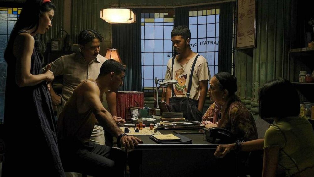 24 Jam Bersama Gaspar Review: Petualangan di Negeri Distopia Suram