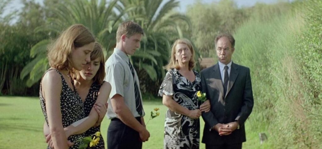 dogtooth 2009